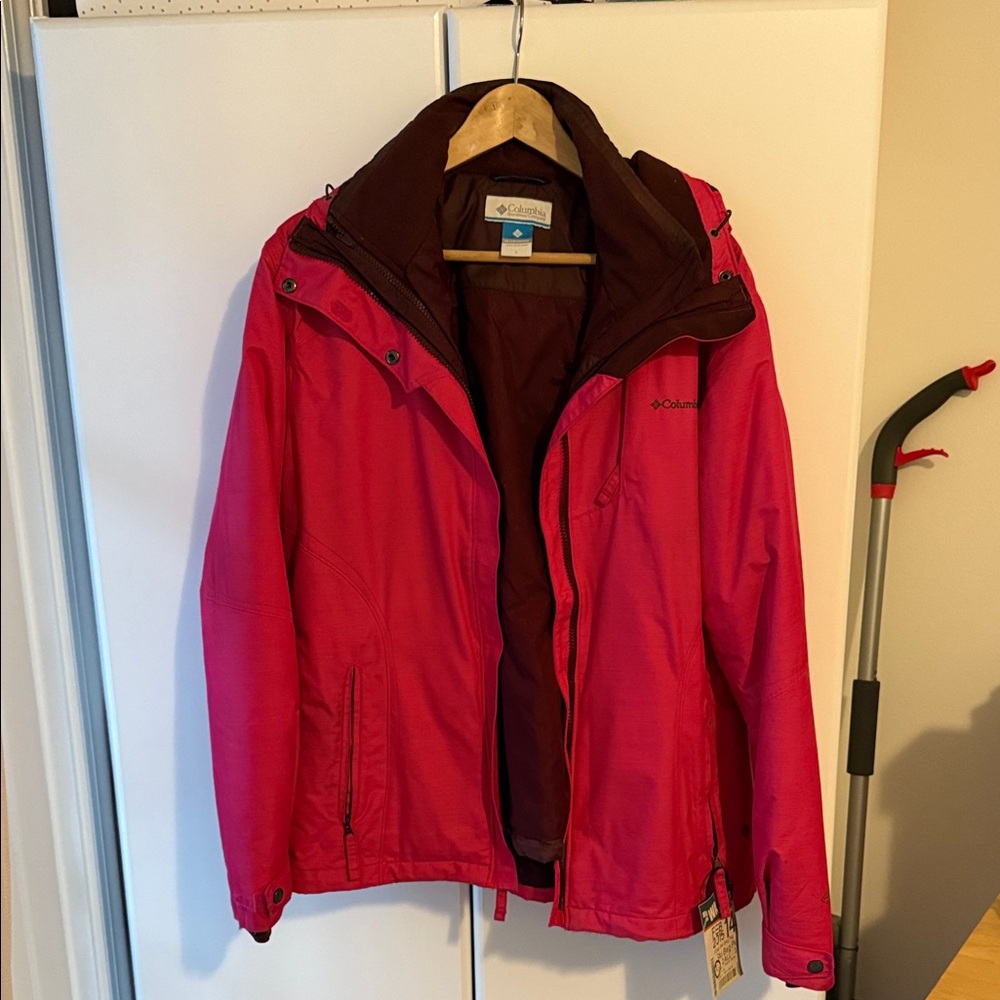 Columbia Women's Vibrant Pink Ski Jacket